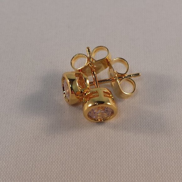 Other - Mens 18K Yellow Gold Filled Diamond Zircon Stud Earrings 6mm Bezel Enclosed